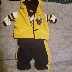Baby boy's 3 piece athletic set